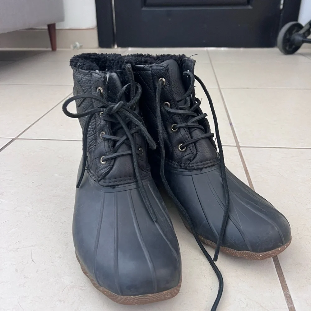 Sperry Duck Leather Boots Women's Black Quilted Winter Boots 9.5